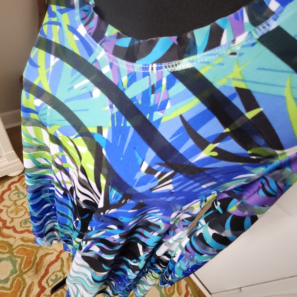 Ellen & Company Shirt or‎ Swimsuit Coverup Size Medium